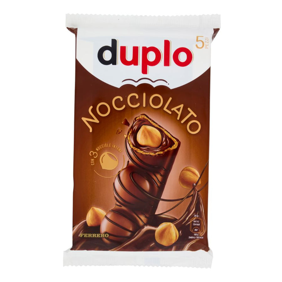Confezione da 130g, wafer ricoperto di cioccolato al latte con nocciole intere e morbido ripieno alla nocciola e al cacao Duplo.