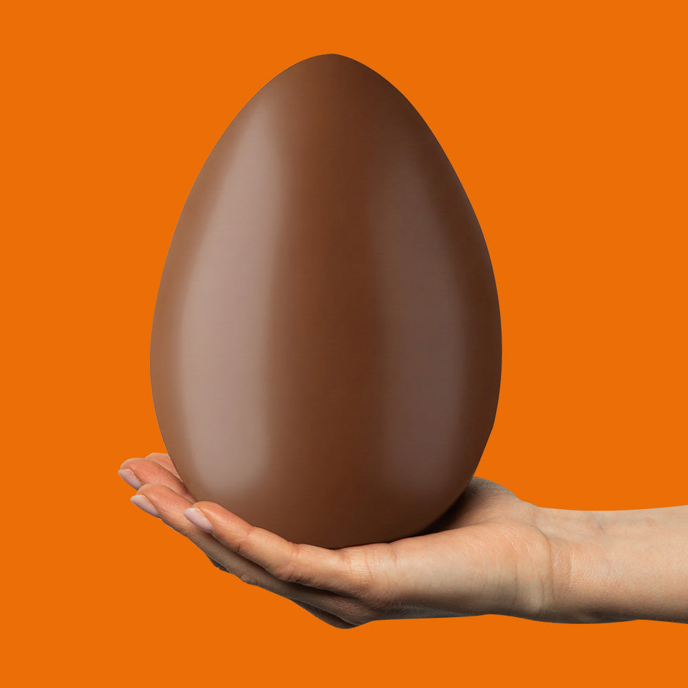 American Uncle Peanut Butter Easter Egg, uovo di Pasqua di cioccolato al latte ripieno di crema al burro d'arachidi da 450 g