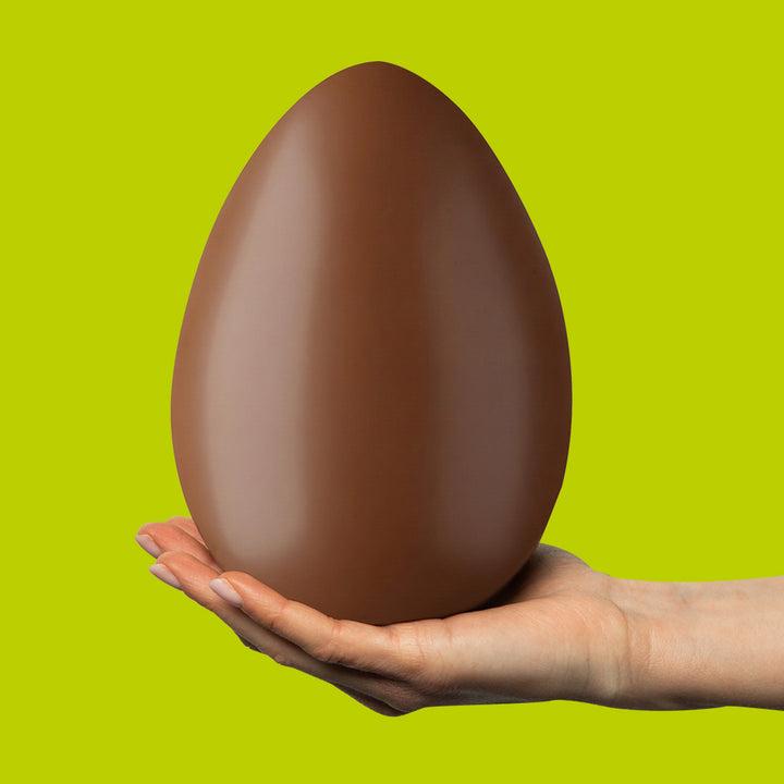 American Uncle Sacher Style Easter Egg, uovo di Pasqua di cioccolato fondente ripieno di crema fondente e purea di albicocche da 450 g