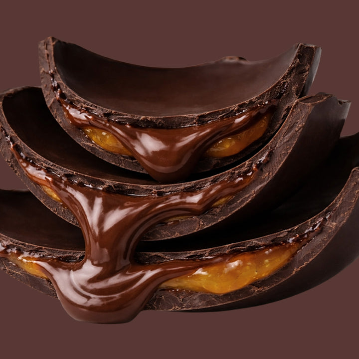 American Uncle Sacher Style Easter Egg, dark chocolate Easter egg filled with dark cream and apricot puree, 450 g 