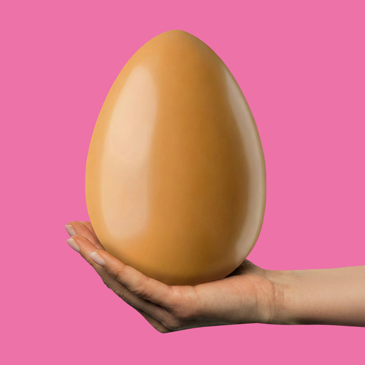 American Uncle Salted Caramel Easter Egg, uovo di Pasqua di cioccolato al latte al gusto caramello salato da 300 g