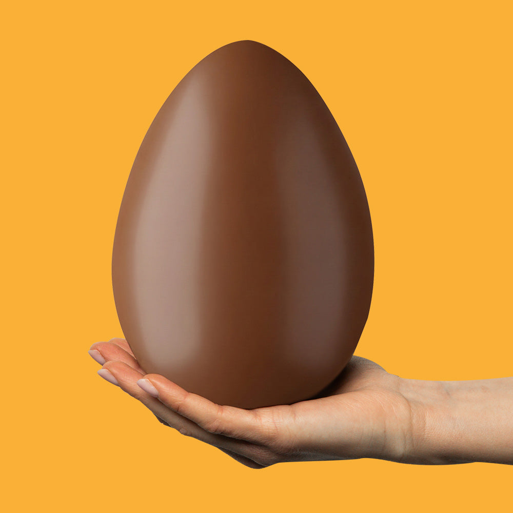 American Uncle Toffee Mallow Easter Egg, uovo di Pasqua di cioccolato al latte ripieno di crema al marshmallow e caramello da 450 g