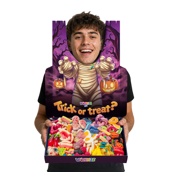 Wunnie box Spezialer "Happy Halloween" Bendy, Box mit Gummibonbons mit 18 klassischen und thematischen Geschmacksrichtungen - 1,8 kg 